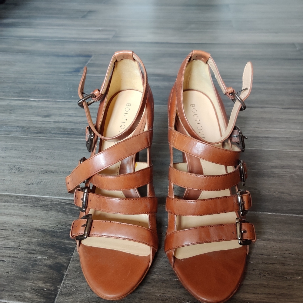 Heels - Picture 4 of 5